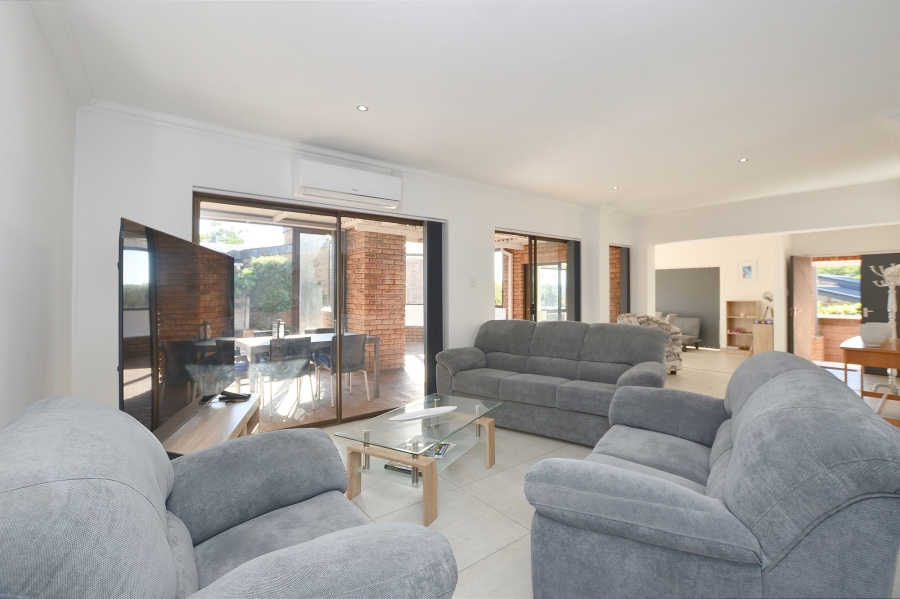 3 Bedroom Property for Sale in Everglen Western Cape